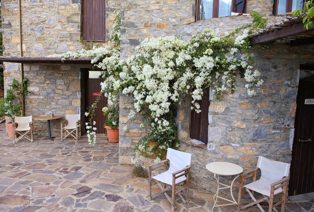 Pyrgos Traditional Village Ágios Kírykos Extérieur photo