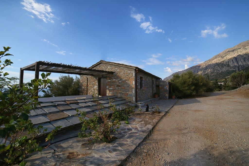 Pyrgos Traditional Village Ágios Kírykos Extérieur photo